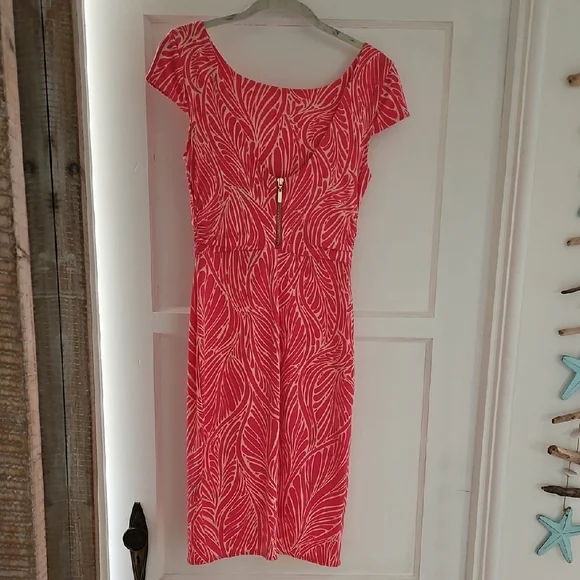 Red Patterned Women's Dress - Picture 3 of 3